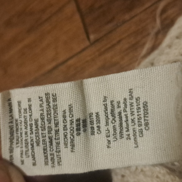 Free People Babes Only Flutter Top Short Sleeve - Picture 8 of 9